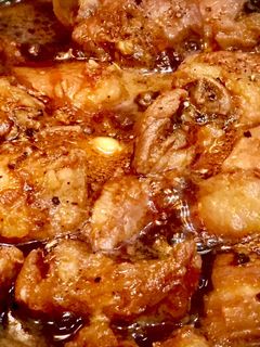 Hình của món Thịt Sườn Non Kho Tiêu.