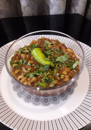 A picture of Spicy beans.