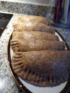 Una foto de Empanadillas integrales de pollo, espinacas y queso