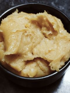 મગદાળ નો શીરો (Moong Dal Sheera Recipe In Gujarati) રેસીપી મુખ્ય ફોટો