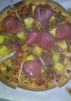 A picture of Cocktail pizza(anything goes).