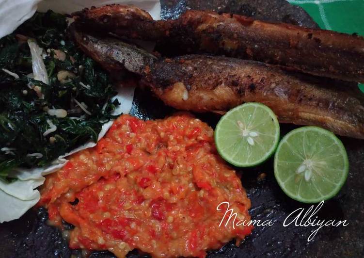 33. Lele Ungkep Sambel Goang