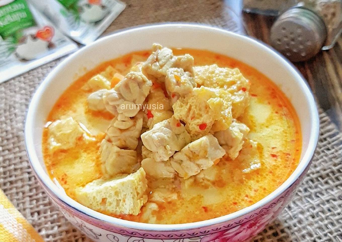 Sayur Tahu Tempe Kuah Santan