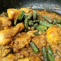 Bhindi chicken A picture of Bhindi chicken.