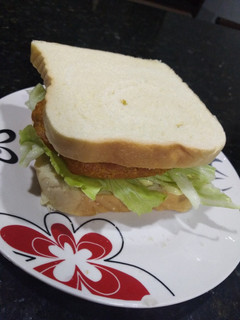 Una foto de Sándwich de atún