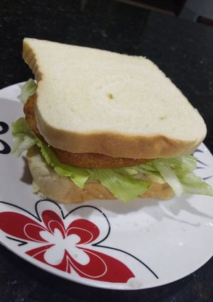 Una foto de Sándwich de atún