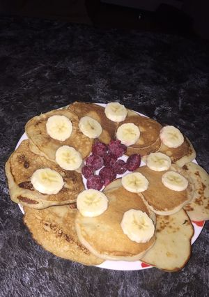 O poză a rețetei Pancakes cu banane.
