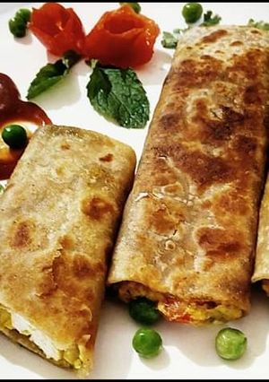A picture of Hariyali paneer tikka roll.