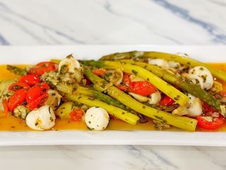 Asparagus, tomato & artichoke salad