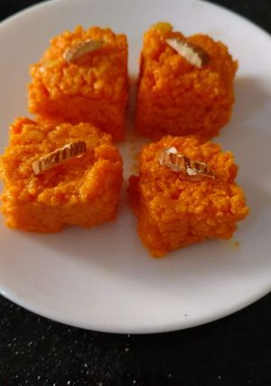 A picture of Mango Burfi.