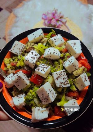 صورة لوصفة سلطة يونانية دايت