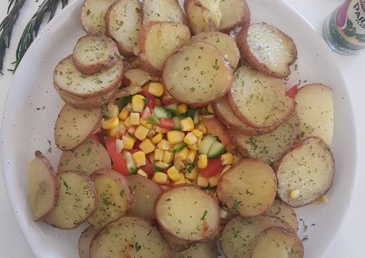 Roast potatoes with corn salad Roast potatoes with corn salad