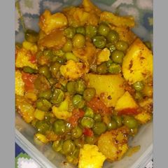 Cauliflower peas mix veg A picture of Cauliflower peas mix veg.