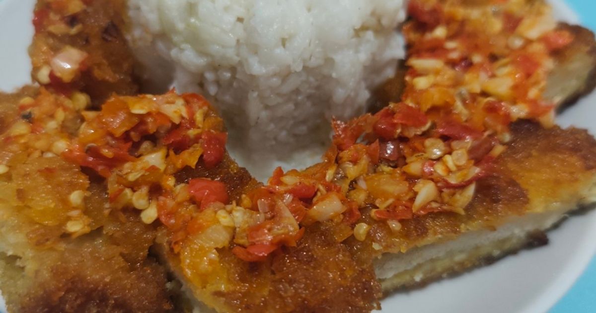 Nasi uduk Ayam Katsu sambel bawang