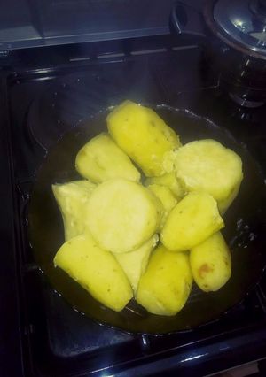A picture of Boiled sweet potatoes.