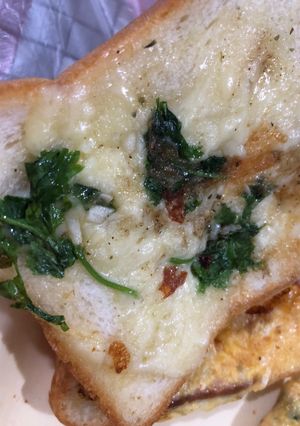 A picture of Garlic bread.
