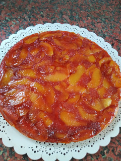 Una foto de Tarta invertida de manzana