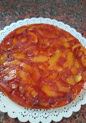 Una foto de Tarta invertida de manzana