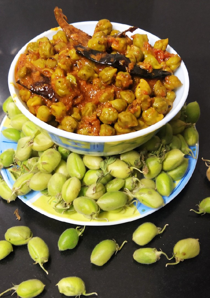 લીલા ચણા નુ શાક (Lila Chana Shak Recipe In Gujarati) રેસીપી મુખ્ય ફોટો