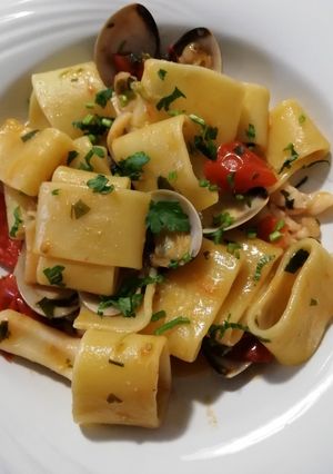 Foto di Calamarata vongole e calamari