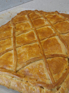 Una foto de Empanada gallega de atún