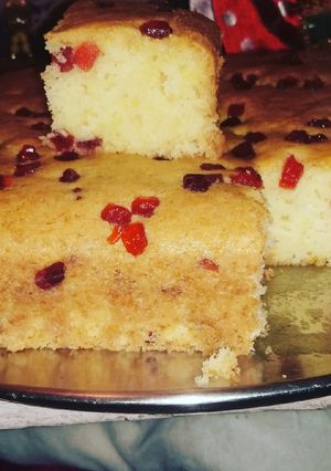 A picture of Eggless tutti frutti cake.