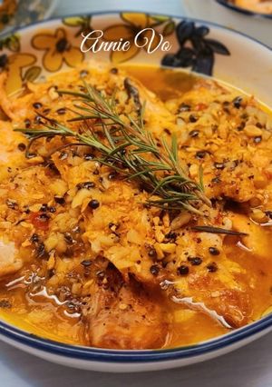 Hình của món Cá hồi sốt chanh dây.