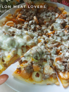 Foto resep Pizza Teflon Meat Lovers