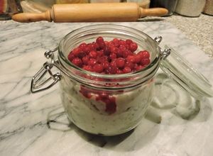 Une photo de Overnight oatmeal ou le gruau d'avoine du lendemain sans cuisson (Ig bas)