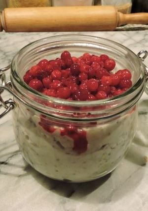 Une photo de Overnight oatmeal ou le gruau d'avoine du lendemain sans cuisson (Ig bas)