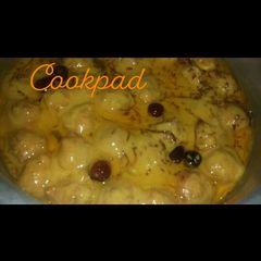 A picture of Pakora kadhi.