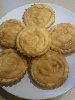 Una foto de Hojaldritos con crema pastelera