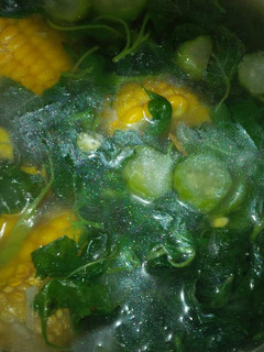 Foto resep Sayur bening plus kemangi (bayam, gambas/ oyong, jagung)