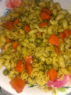 A picture of Stir fried macaroni.