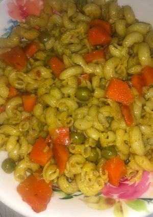 A picture of Stir fried macaroni.