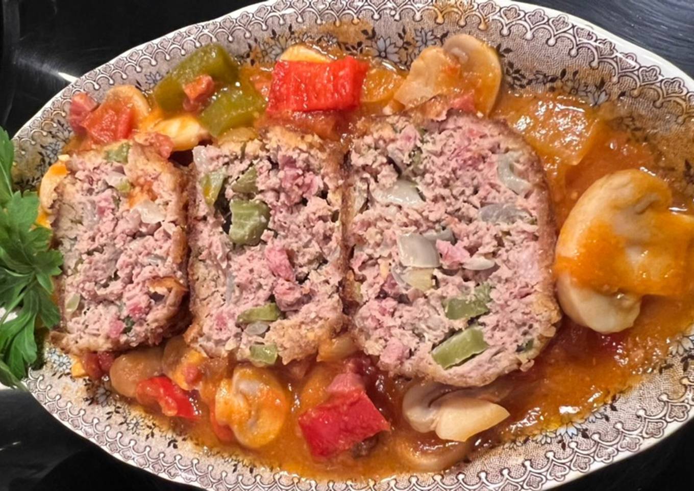 Albondigones de Pascua Al chilindrón
