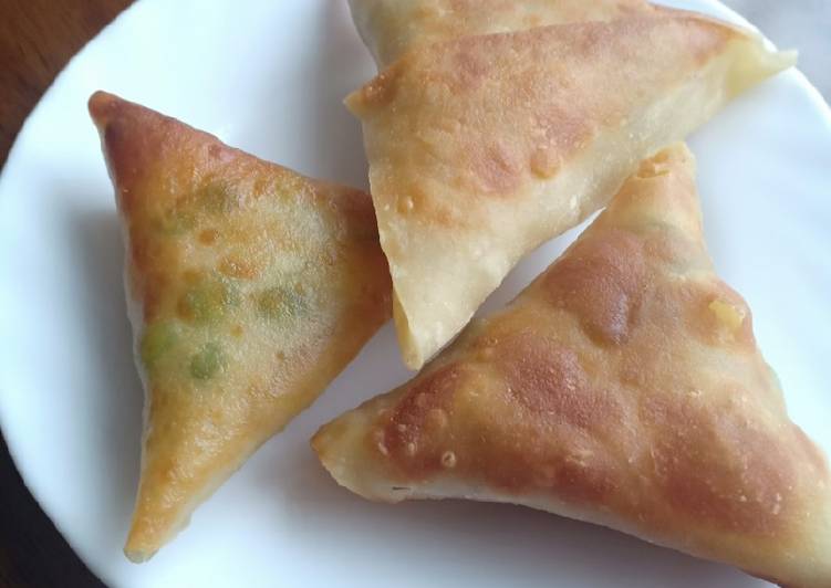 Recipe of Homemade Veg Samosa