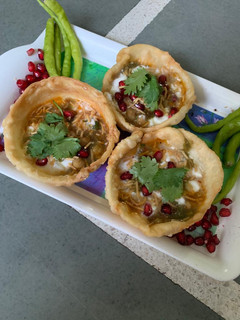 चटपटा कटोरी चाट (Chatpata katori chaat recipe in Hindi) रेसिपी मुख्य फोटो