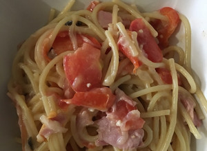 Una foto de Pasta al Morrón
