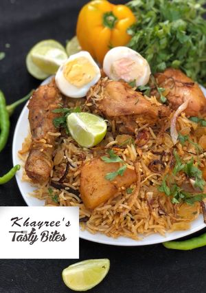 A picture of Chicken Biryani.