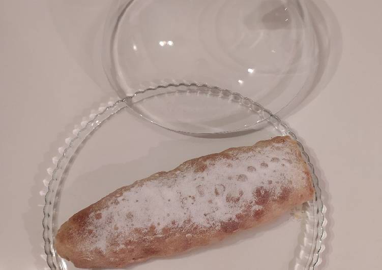 Strudel di mele e albicocca