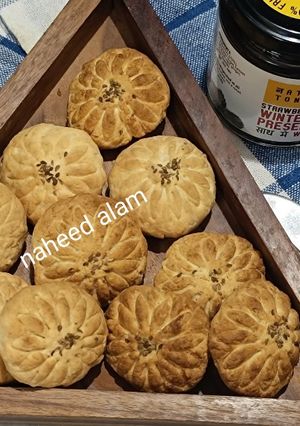 A picture of Sweet And Salty Ajwain Cookies.