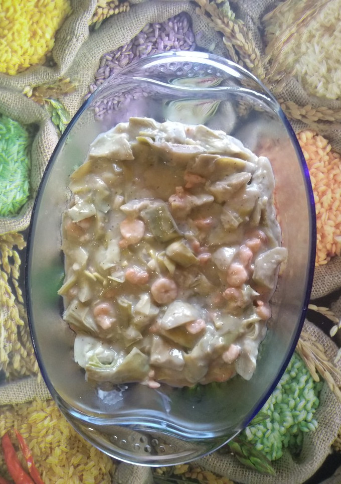 Una foto de Alcachofas con gambas🦐
