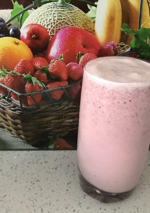 Una foto de Leche con frutillas