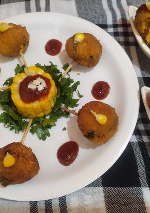 કોન ચીઝી લોલીપોપ (Corn Cheesy Lolipop Recipe In Gujarati) રેસીપી મુખ્ય ફોટો