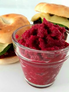 Une photo de Ketchup de betterave