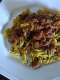 Macarronada sem glúten com Salame