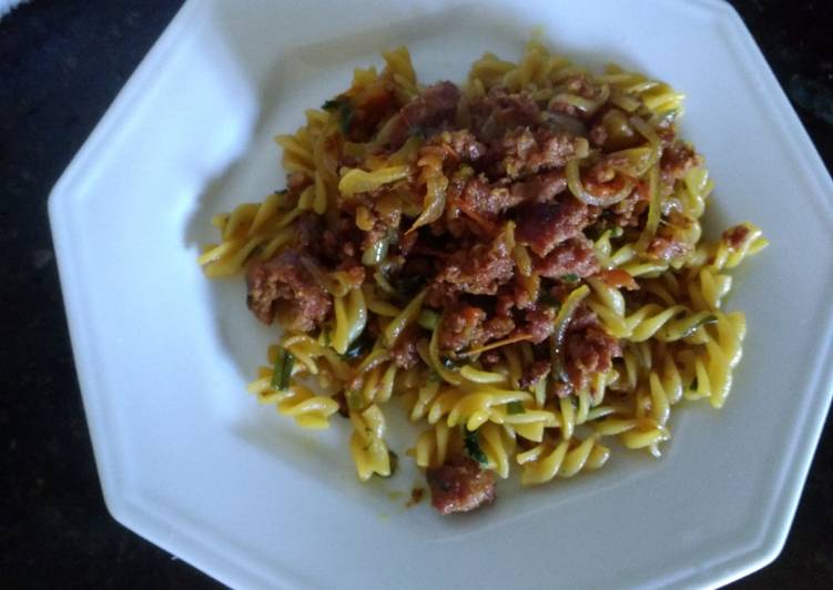 # Macarronada sem glúten com Salame - Gozhowgos