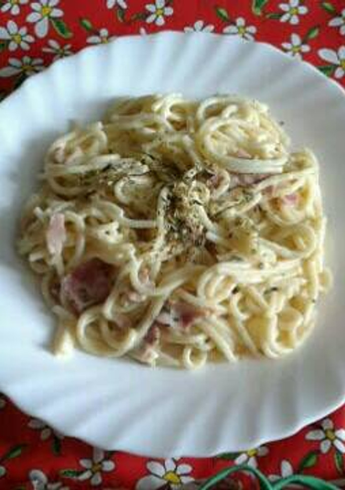 Una foto de Espaguetis a la carbonara