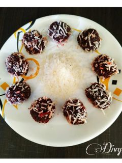 બીટ નાં લાડુ(Beetroot Laddu recipe in Gujarati) રેસીપી મુખ્ય ફોટો